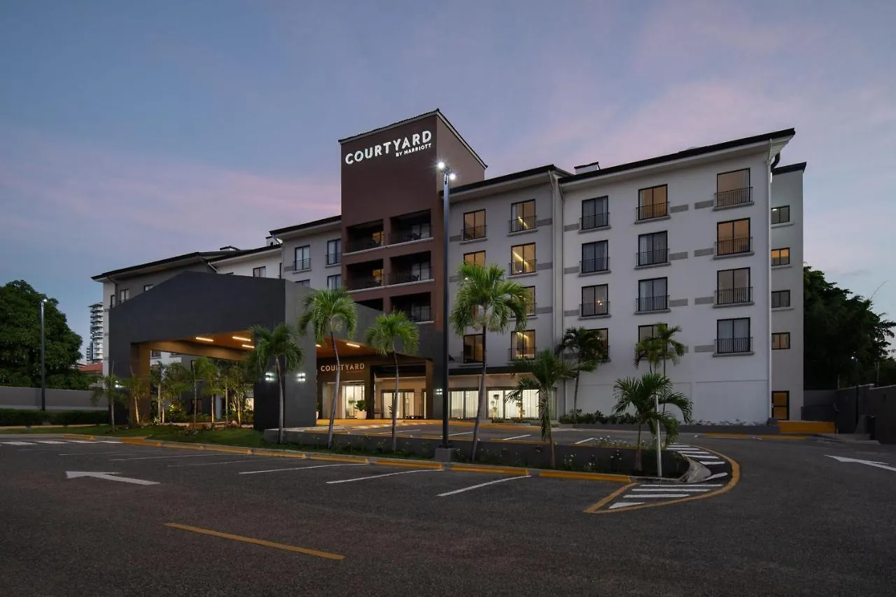 Hotel Courtyard By Marriott Santo Domingo