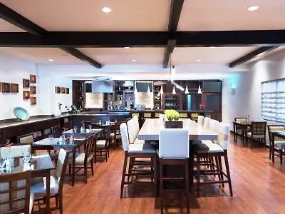 Hotel Courtyard By Marriott Santo Domingo 3*,