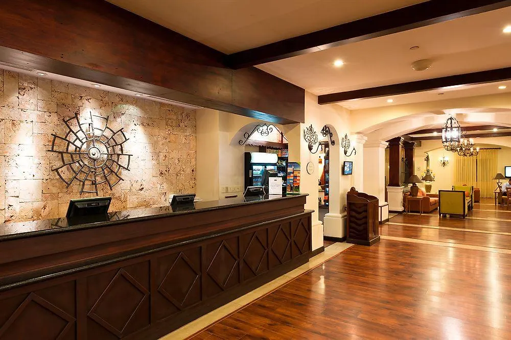 Courtyard By Marriott Santo Domingo Otel